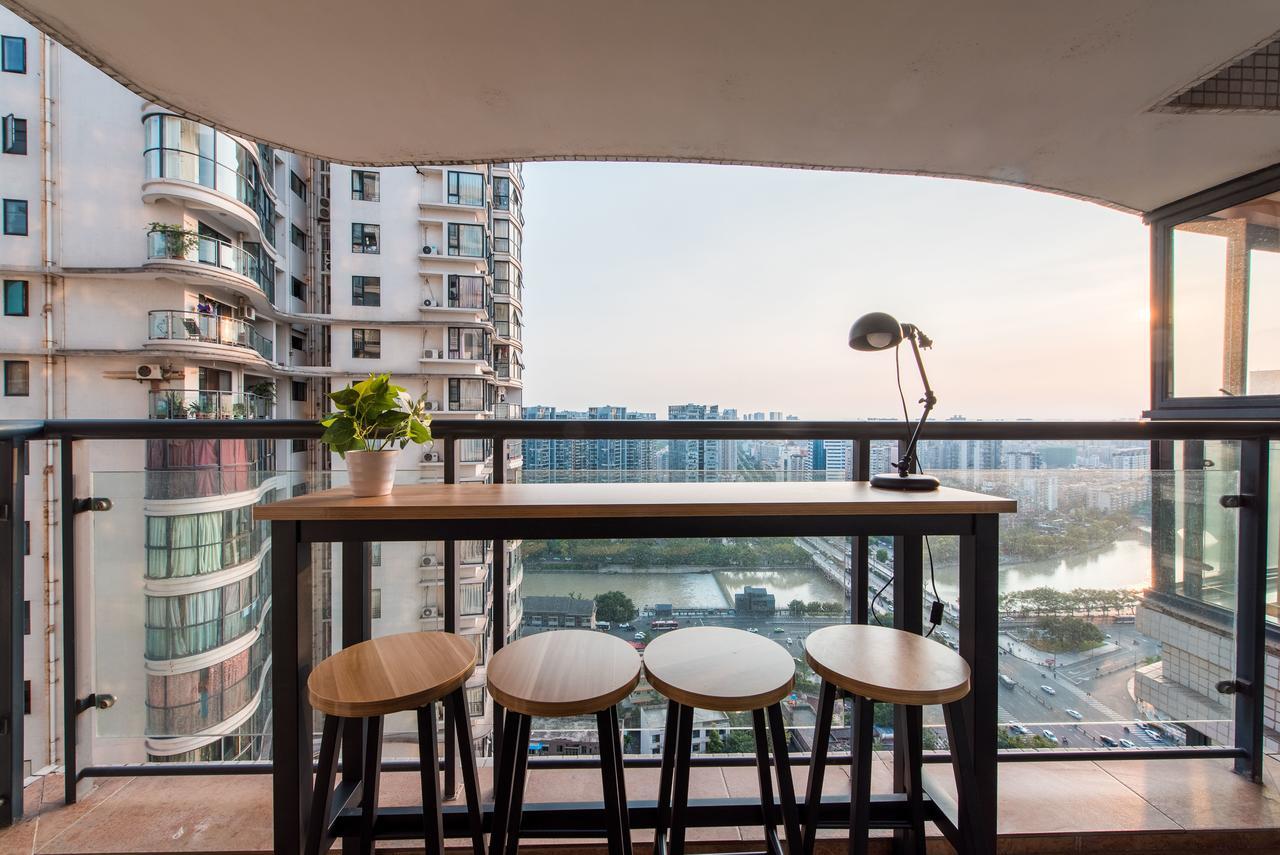Pandahouse Aparthotel Chengdu Bagian luar foto