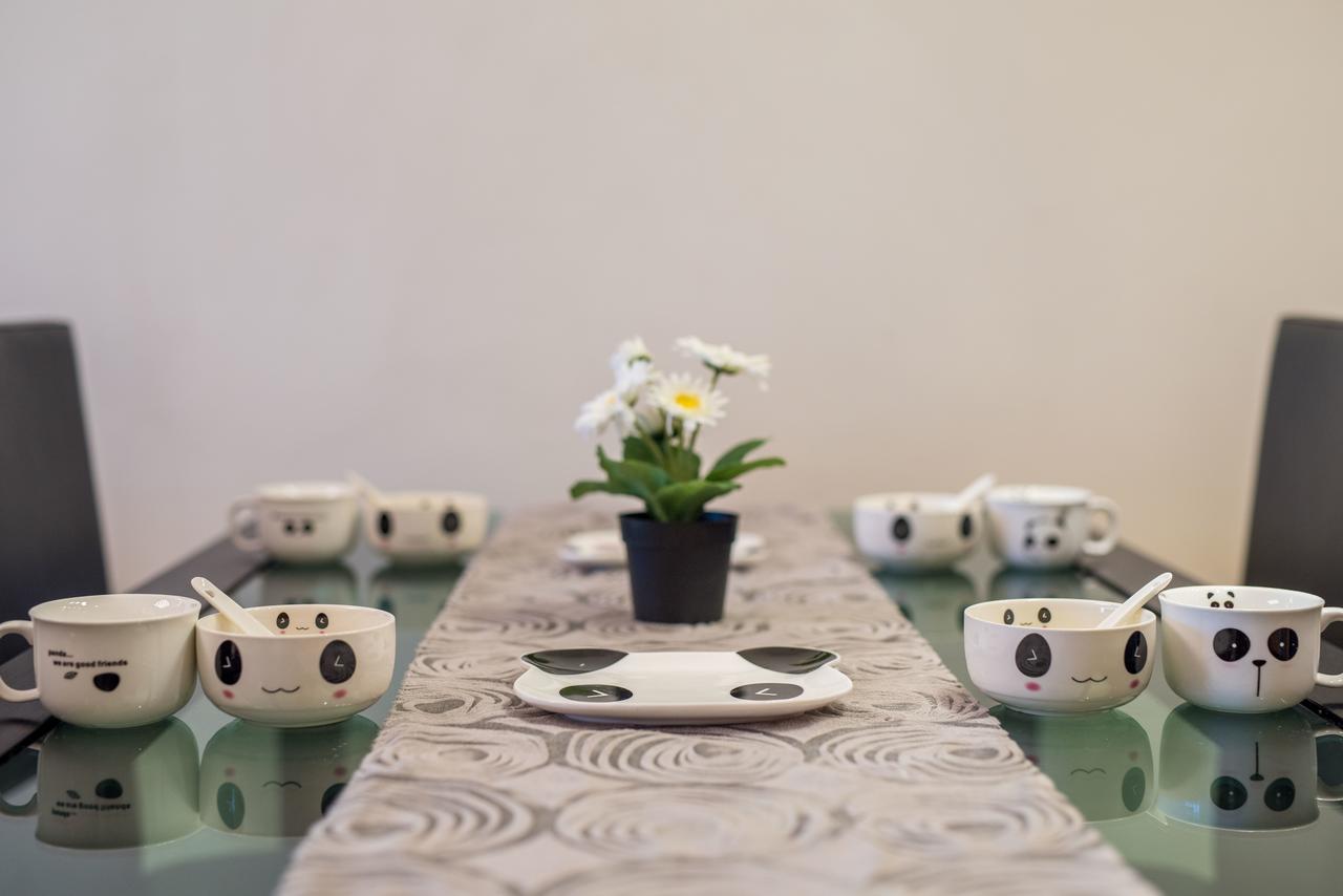 Pandahouse Aparthotel Chengdu Bagian luar foto