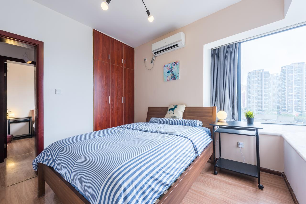 Pandahouse Aparthotel Chengdu Bagian luar foto